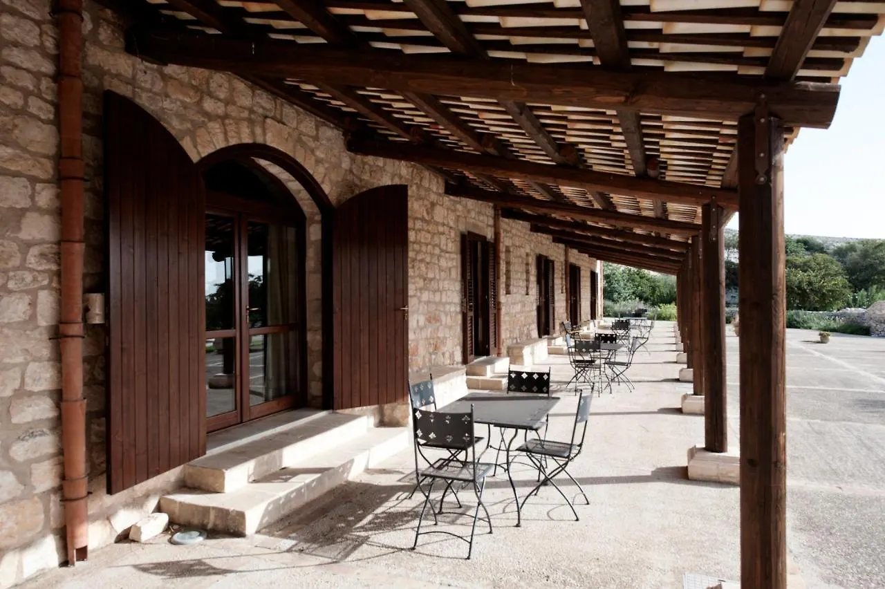 Valle Dell'Acanto Apartment Michelica Modica