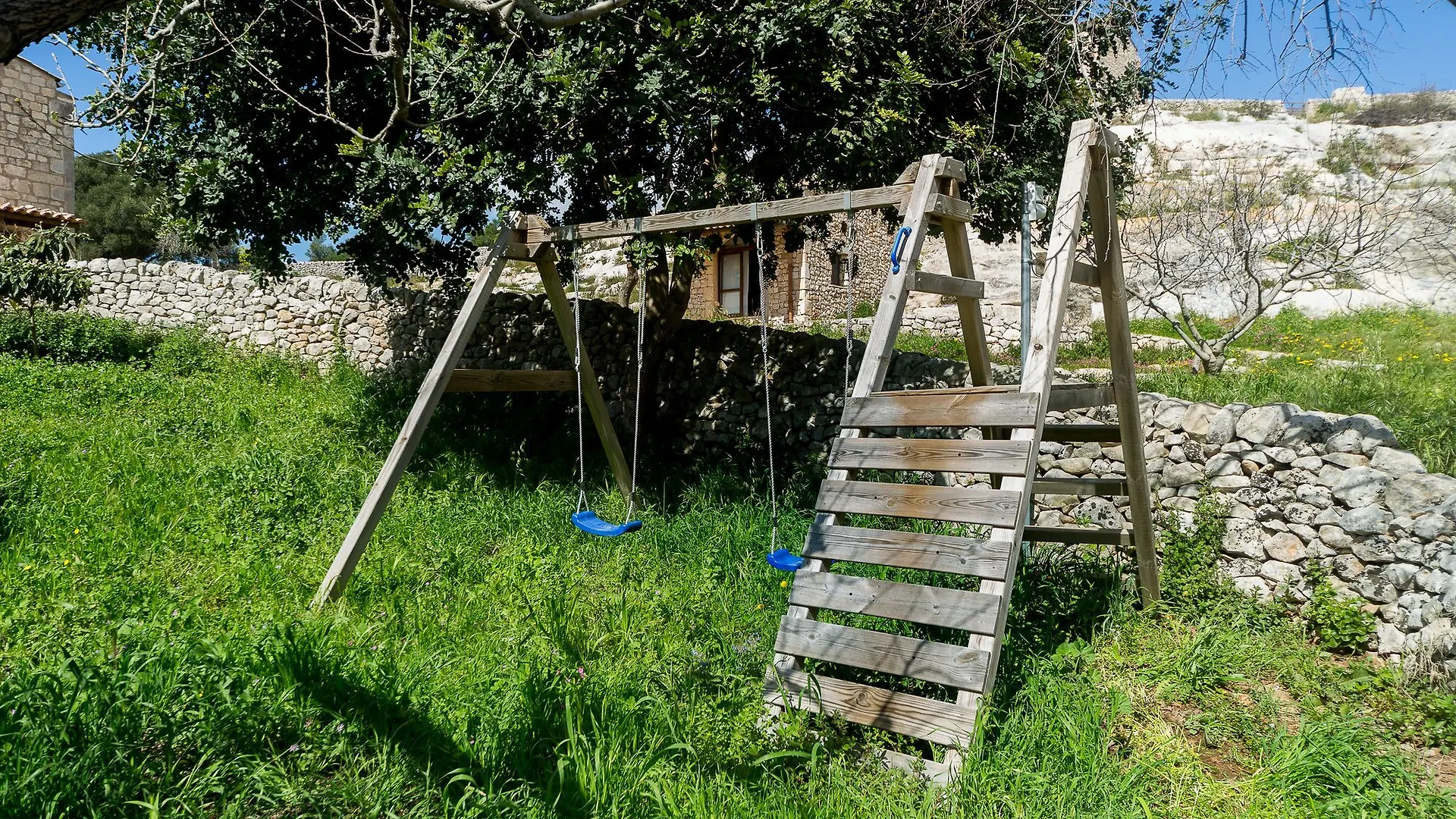 Valle Dell'Acanto Apartment Michelica  Modica
