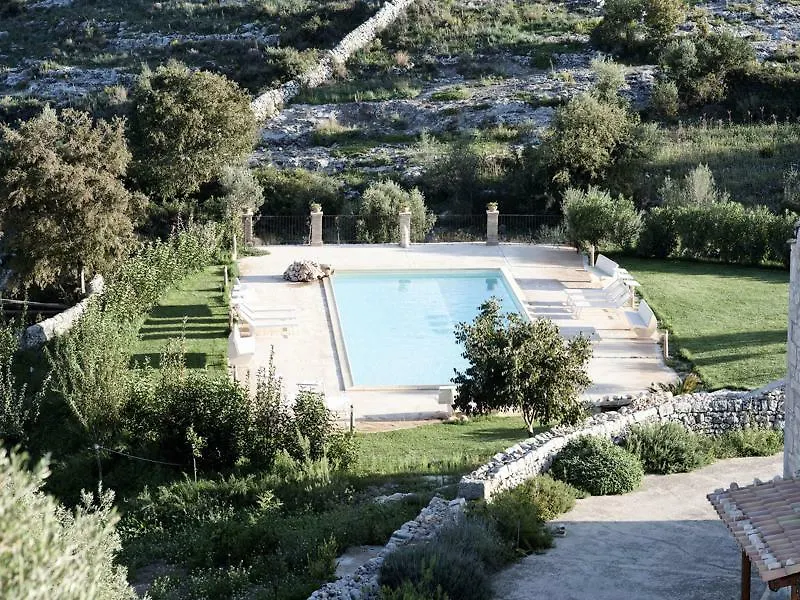 Valle Dell'Acanto Apartment Michelica Italy
