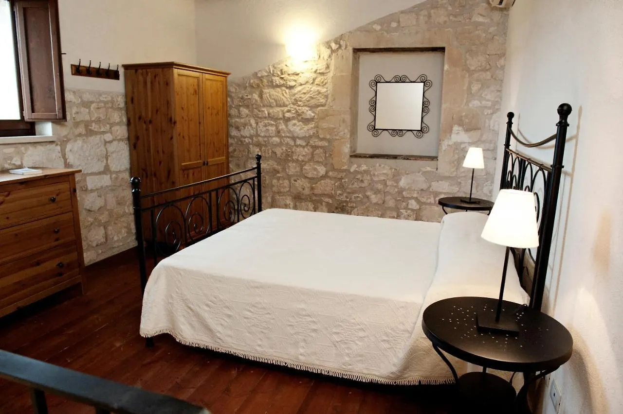 Valle Dell'Acanto Apartment Michelica